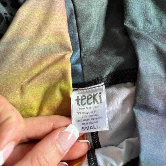 Teeki Hot Colorful Sunset Leggings Size Small - Picture 2 of 4